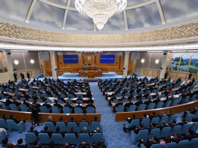 
                    В Астане началось совместное заседание палат Парламента
                