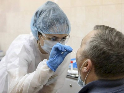 
                    В РФ из-за омикрон-штамма срок действия ПЦР-теста сократят с 72 до 48 часов
                