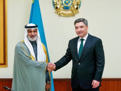 
                    Бектенов и Генсек ОПЕК обсудили взаимодействие в нефтяной сфере
                