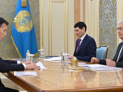 
                    Токаев принял главу «Казатомпрома» 
                