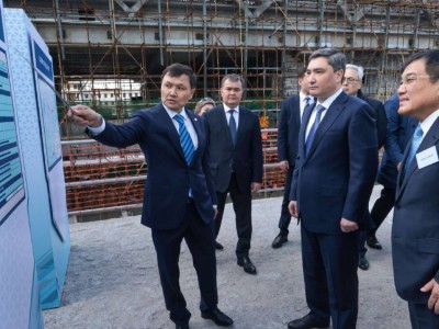 
                    Газовая теплостанция «Туран», LRT, депо: Бектенов проверил реализацию инфраструктурных проектов в Астане
                
