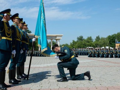 
                    Почти 200 выпускников Академии Нацгвардии пополнили ряды офицеров
                