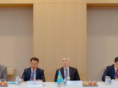 
                    Казахстан, Туркменистан и Афганистан обсудили строительство новой железнодорожной магистрали
                