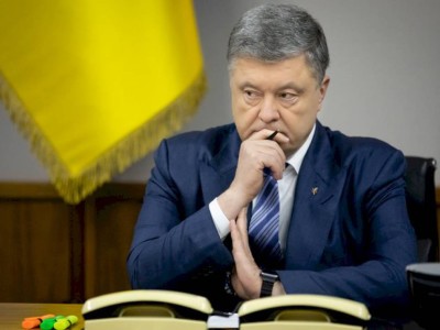 
                    В госизмене заподозрили Петра Порошенко
                