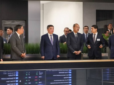 
                    Премьер-министру Узбекистана показали ряд объектов в Алматы
                