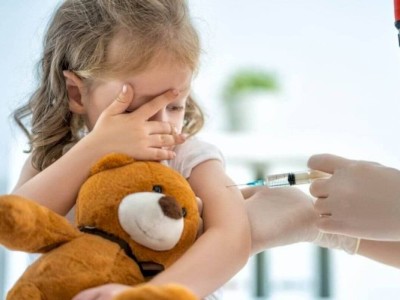 
                    Детям выплатят по 100 долларов за вакцинацию в США
                