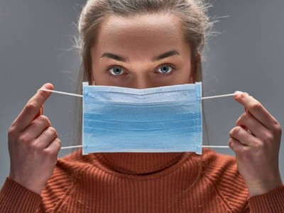 
                    Жителей Эстонии обяжут носить маски в саунах, SPA-салонах и аквацентрах
                