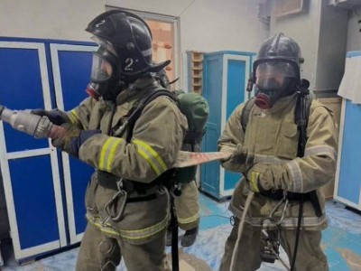
                    В одной из квартир алматинской высотки произошло возгорание
                