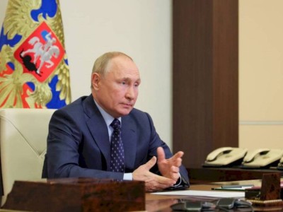 
                    Путин проведет встречу с главами спецслужб стран СНГ
                
