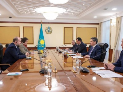 
                    Крупнейшая в мире логистическая компания заинтересовалась транзитной мощностью Казахстана  
                