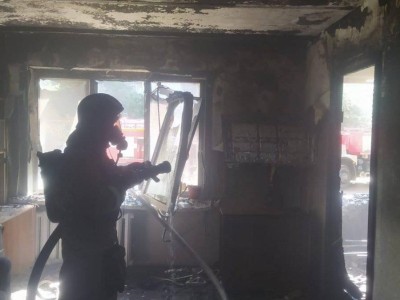 
                    44 человека эвакуировали в Актобе при пожаре в многоэтажке
                