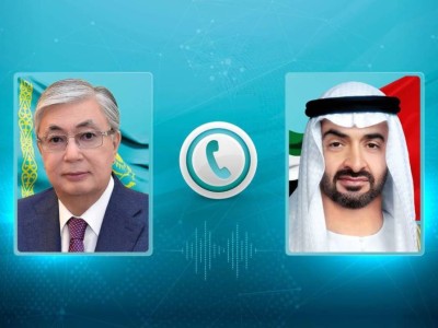 
                    Токаев провел телефонный разговор с Президентом ОАЭ
                
