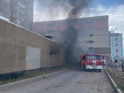 
                    120 взрослых и 30 детей эвакуировали из-за пожара в паркинге Астаны
                