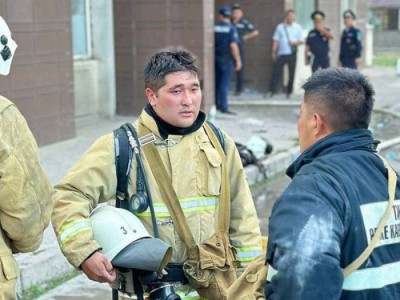 
                    В связи с пожаром в мкр. Аккент акиматом Алматы принят ряд неотложных мер в поддержку жильцов
                