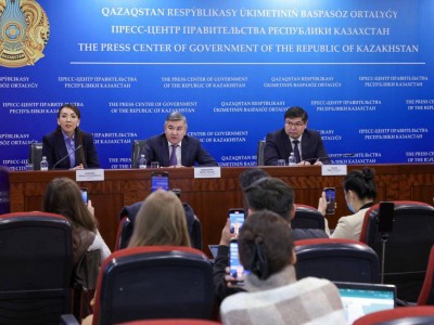 
                    Олжас Бектенов поручил обеспечить рост экономики на уровне не менее 6%
                