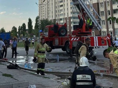 
                    Акимат Алатауского района Алматы организует ночлег и питание для жителей-погорельцев
                