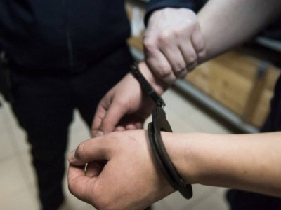 
                    Бросил тело брата в уличный туалет и сверху построил сарай: раскрыто жестокое убийство шымкентца
                