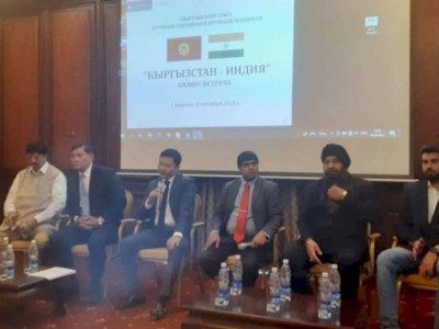 
                    Кыргызстан прокладывает торговый путь в Индию
                