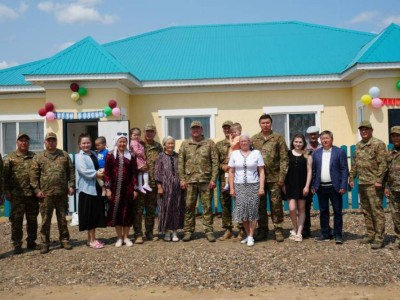 
                    Казахстанские спасатели отметили новоселье в служебном доме
                