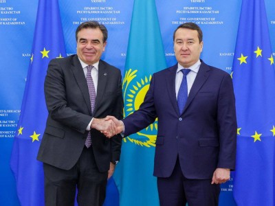 
                    Алихан Смаилов призвал ЕС активнее участвовать в совместных проектах
                