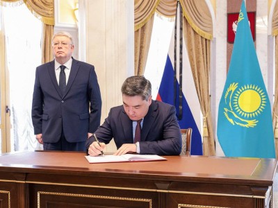 
                    Премьер-министр Олжас Бектенов посетил посольство Российской Федерации в Астане
                