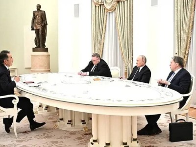 
                    Сагинтаев – Путину: Скоро мы в ЕАЭС полностью перейдем на расчеты в нацвалюте
                