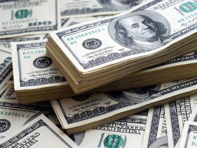 
                    В Костанае осудили пять человек за сбыт поддельных долларов
                