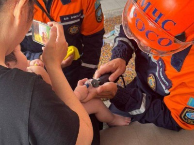 
                    Палец младенца застрял в аспираторе в одном из ЖК Алматы
                