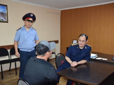 
                    Совершившего побег опасного преступника задержали в Караганде
                