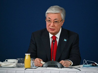 
                    Токаев пригласил катарских бизнесменов в Казахстан
                