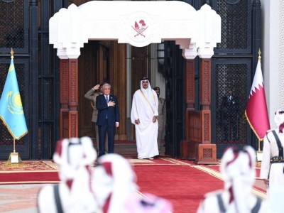 
                    Токаев прибыл во дворец Эмира Катара Diwan Amiri
                