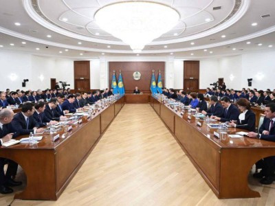 
                    Началось выступление Токаева на расширенном заседании Правительства
                