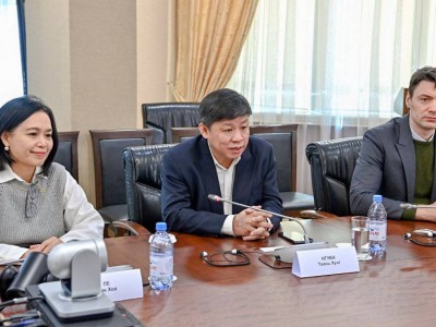 
                    Вьетнам намерен приобрести авиакомпанию Qazaq Air
                