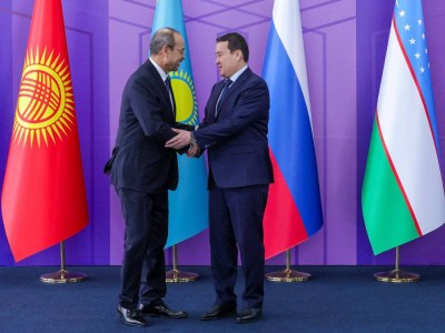 
                    Казахстан и Узбекистан укрепляют сотрудничество в водной сфере и промышленной кооперации
                