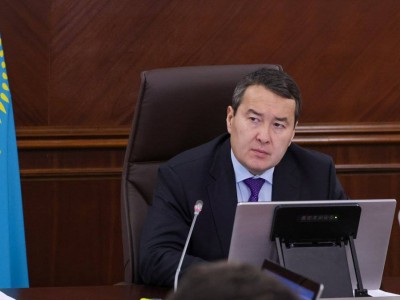 
                    Смаилов потребовал ускорить согласование совместных инвестпроектов с Саудовской Аравией
                