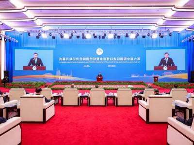 
                    Китайские компании пригласили в Казахстан
                