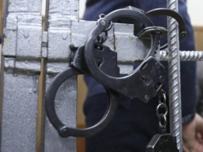 
                    Тайник с оружием и наркотики нашли у жителя Рудного
                