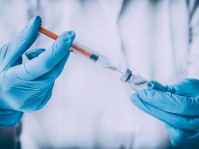 
                    Швеция достигла нулевой смертности от COVID-19 благодаря вакцинации
                