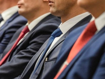 
                    Стало известно, кто зачислен в Президентский молодежный кадровый резерв
                