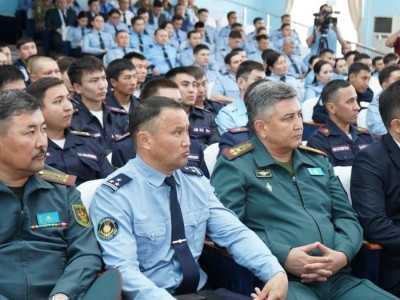 
                    Советник президента провел встречу с сотрудниками УИС области Абай
                