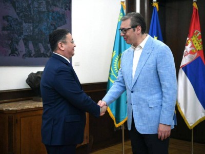 
                    Президента Сербии пригласили посетить Казахстан
                