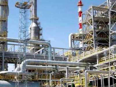 
                    Все нефтеперерабатывающие заводы Казахстана работают – «КазМунайГаз»
                