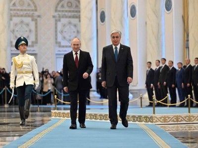
                    Как Владимира Путина встретили в Акорде
                