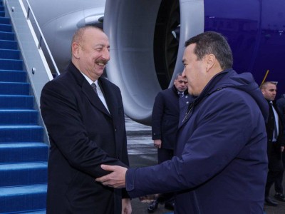 
                    Президент Азербайджана прибыл в Астану
                