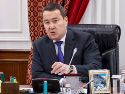 
                    Смаилов поручил  проработать проблемные вопросы в горно-металлургической отрасли
                