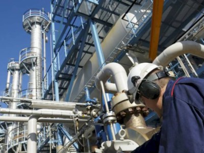 
                    В нефтегазовой отрасли Казахстана сократят около 800 избыточных требований к бизнесу
                