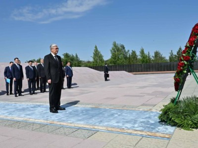 
                    В День памяти жертв репрессий Токаев посетил мемориальный комплекс «АЛЖИР»
                