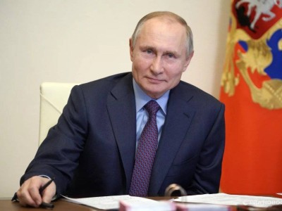 
                    Визит Путина в Кыргызстан намечен на 12 октября
                