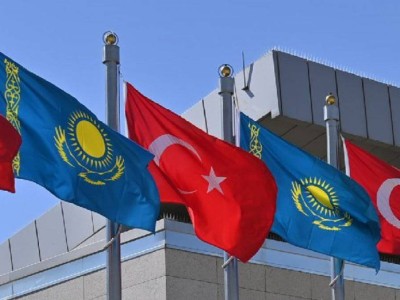 
                    Казахстан ратифицировал соглашение с Турцией об упрощении таможенного контроля
                