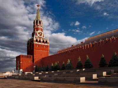 
                    Кремль опубликовал список недружественных России стран
                